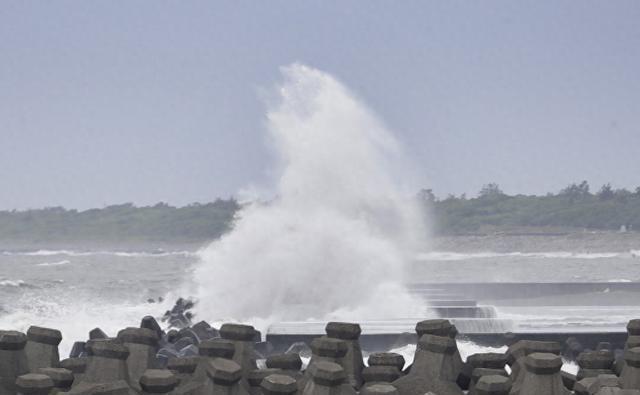 福建海域风云再起，台风预测与实时关注，记录壮丽篇章——福建台风动态预测报告（2024年12月10日）