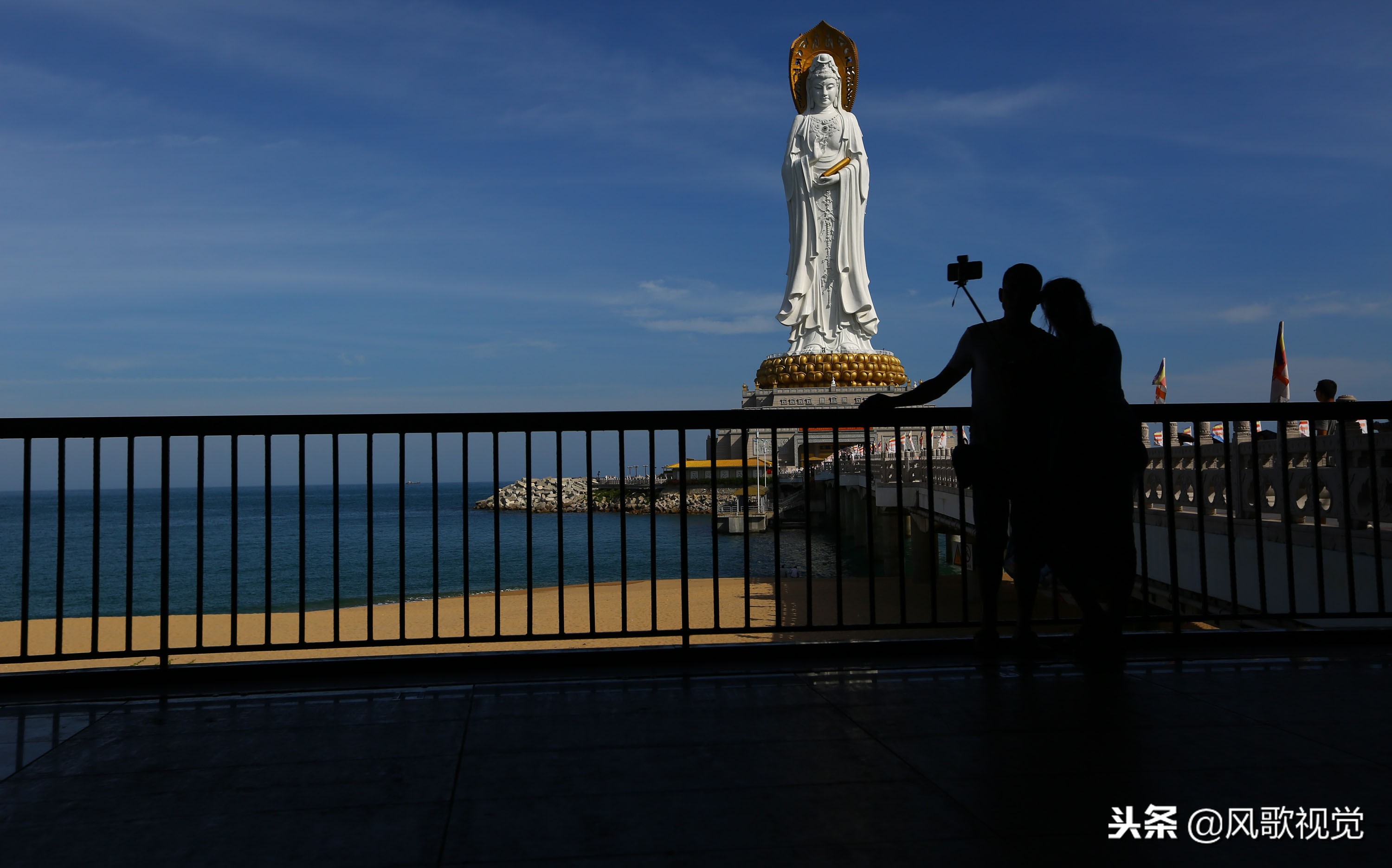 南海观音实时监控下的心灵之旅，探寻美景与心灵平静的圣地